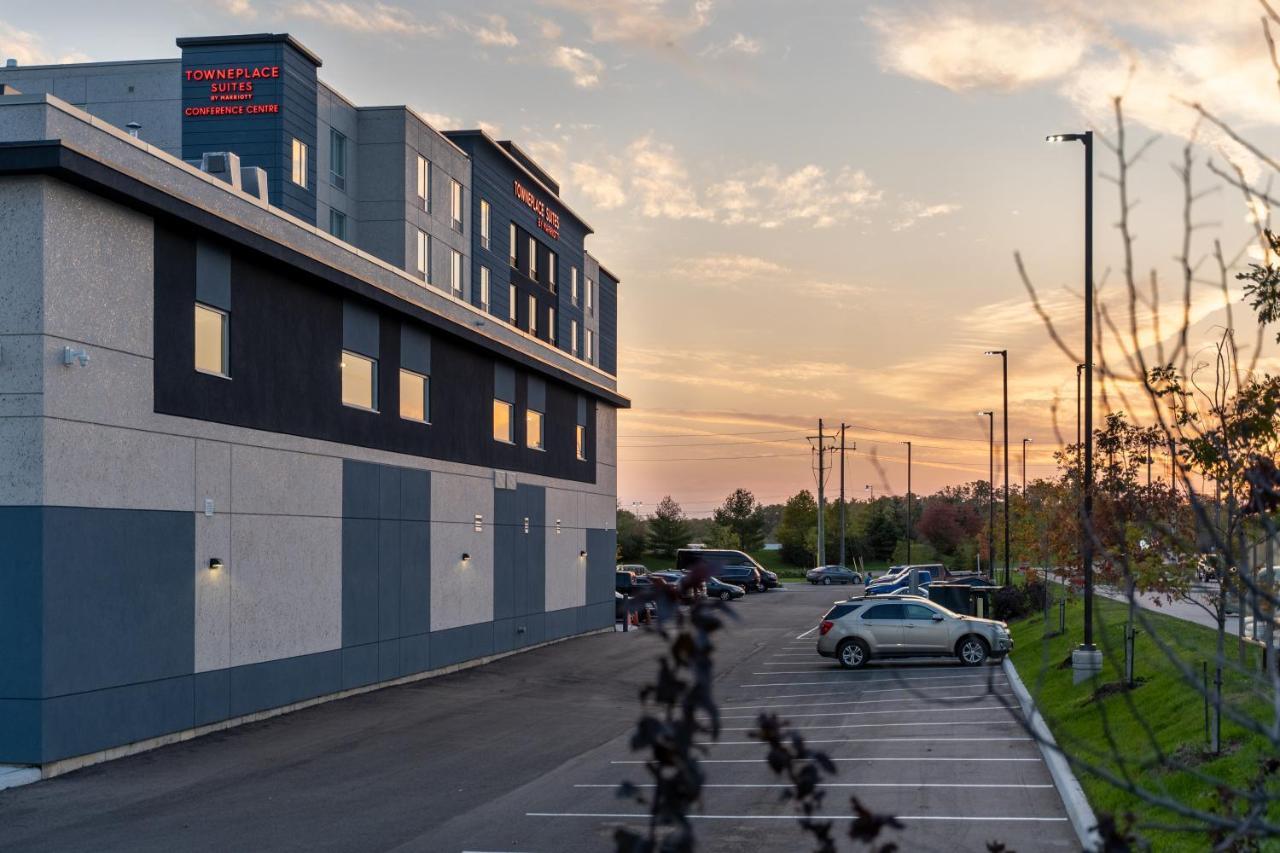 Towneplace Suites By Marriott Brantford And Conference Centre Exterior photo